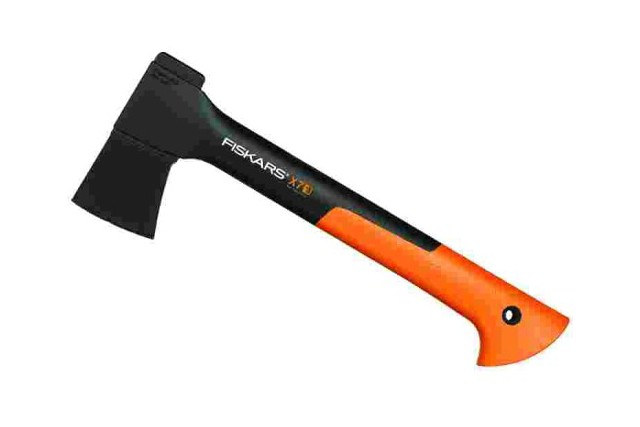 Fiskars Sekera X7